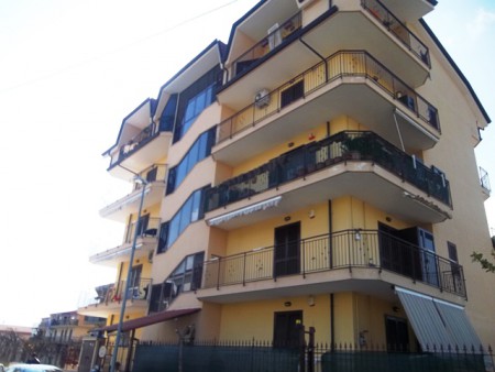 Codice annuncio: 132V (Appartamento con box. €. 145000)